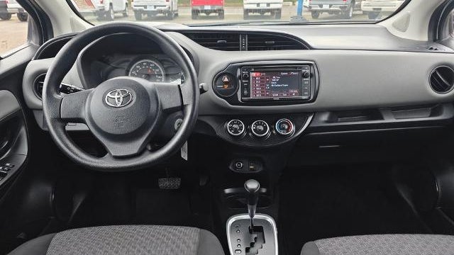 2016 Toyota Yaris 5-Door SE