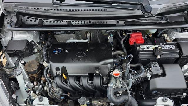 2016 Toyota Yaris 5-Door SE