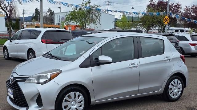 2016 Toyota Yaris 5-Door SE