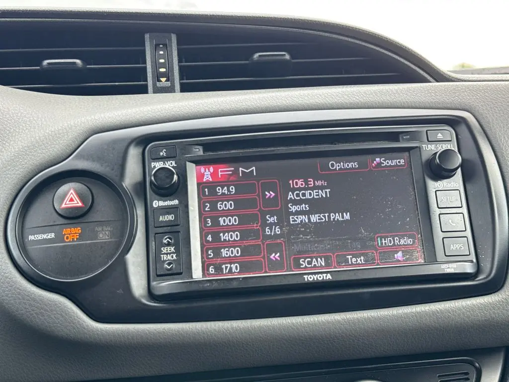2016 Toyota Yaris - $10,900