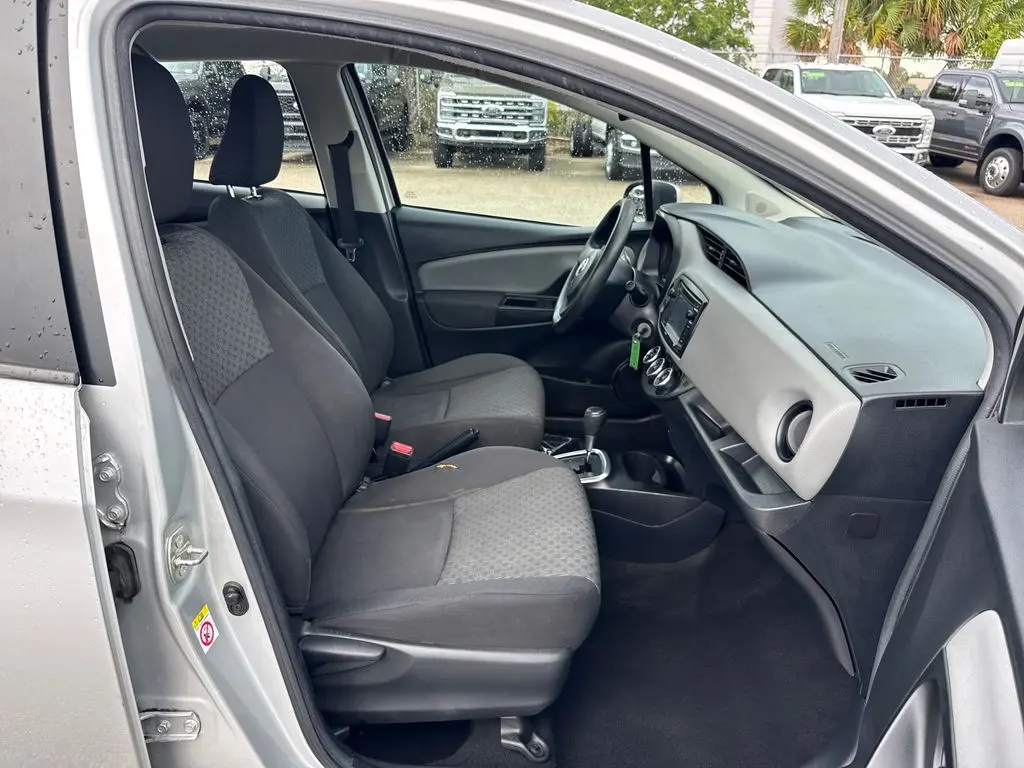 2016 Toyota Yaris - $10,900