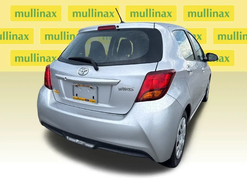 2016 Toyota Yaris - $10,901