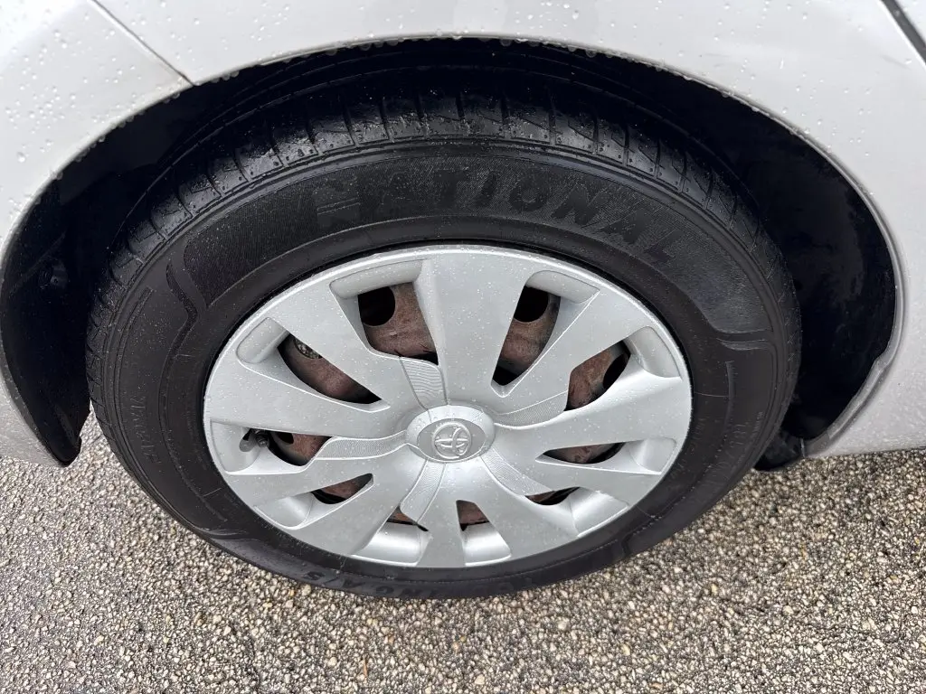 2016 Toyota Yaris - $10,901