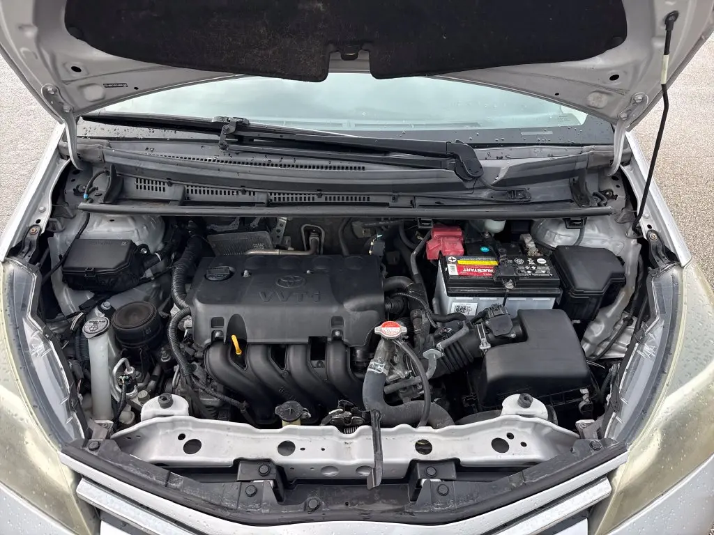2016 Toyota Yaris - $10,901