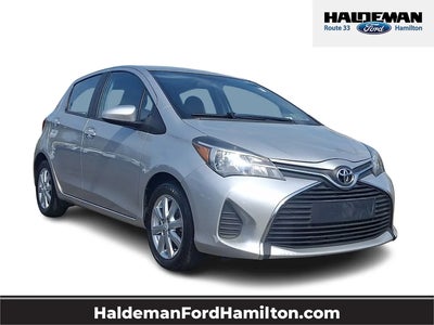 2016 Toyota Yaris SE 4DR Hatchback 5M