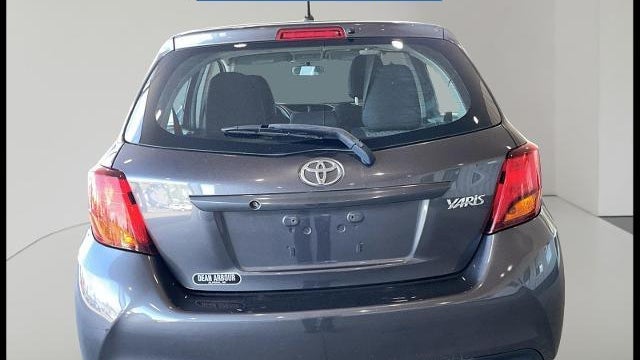 2016 Toyota Yaris 5-Door SE