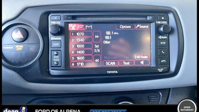 2016 Toyota Yaris 5-Door SE