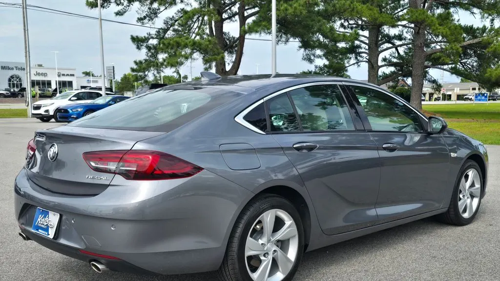 2020 Buick Regal Sportback Preferred