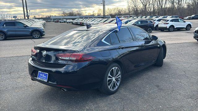 2018 Buick Regal Sportback Essence