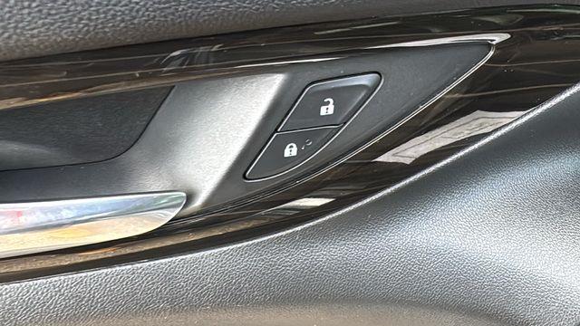 2018 Buick Regal Sportback Essence