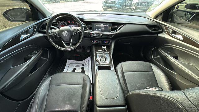 2018 Buick Regal Sportback Essence