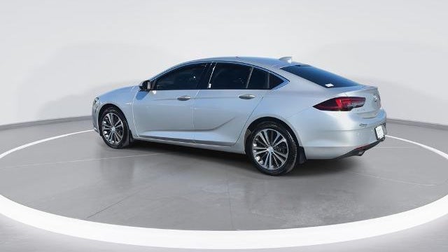 2018 Buick Regal Sportback Essence