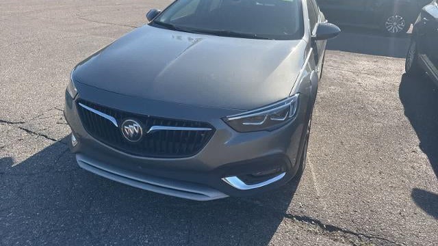 2019 Buick Regal TourX Essence