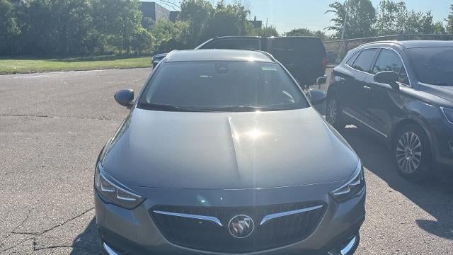2019 Buick Regal TourX Essence