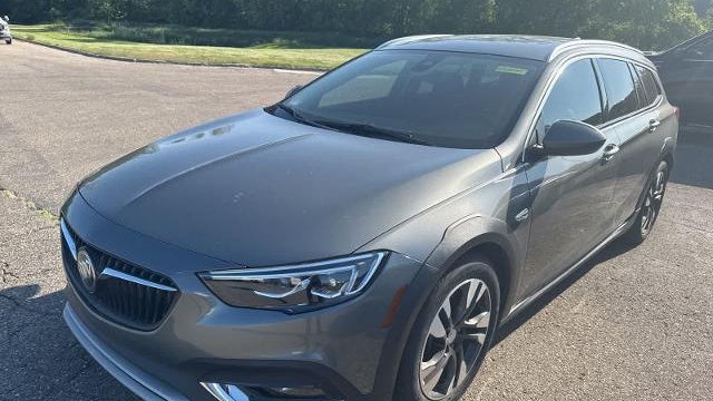 2019 Buick Regal TourX Essence
