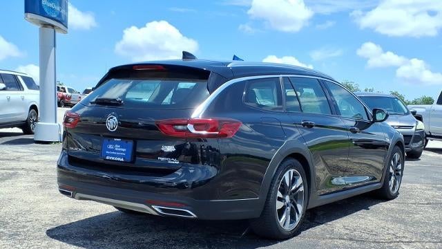 2018 Buick Regal TourX Essence