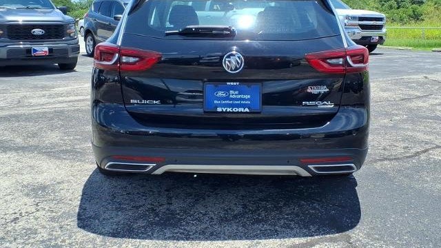 2018 Buick Regal TourX Essence