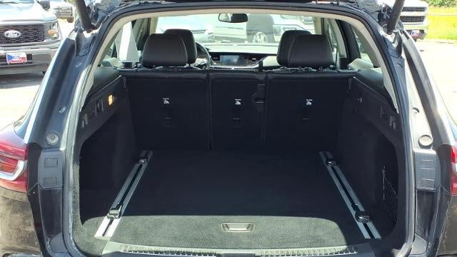 2018 Buick Regal TourX Essence