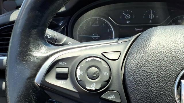 2018 Buick Regal TourX Essence