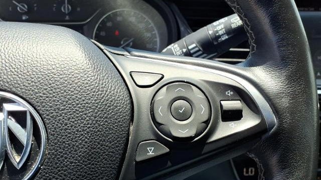 2018 Buick Regal TourX Essence