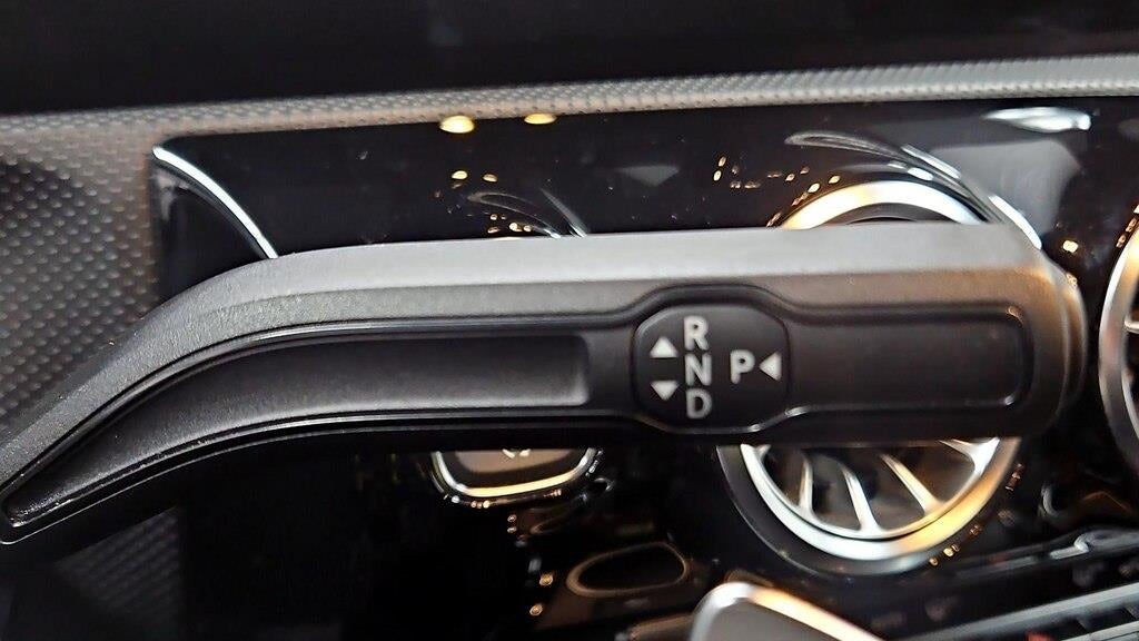 2022 Mercedes-Benz A-Class A 220 4MATIC