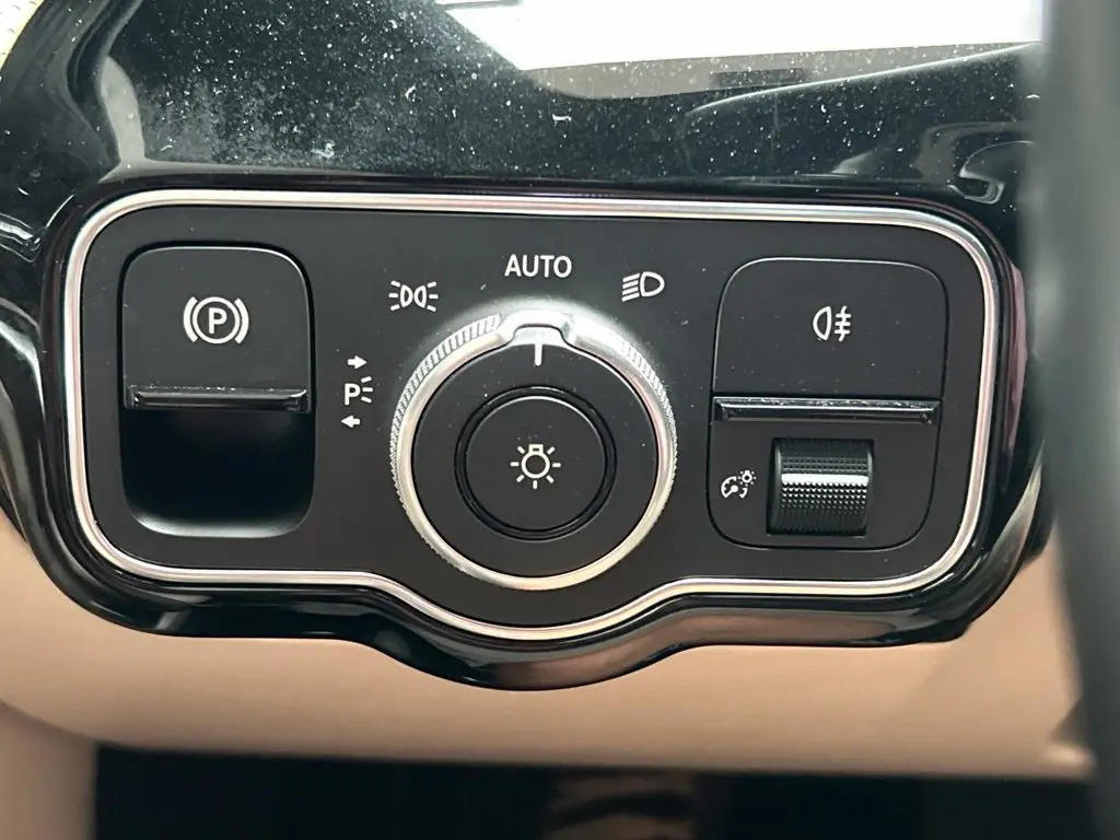 2020 Mercedes-Benz A-Class - $20,580