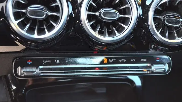 2025 Mercedes-Benz CLA CLA 250 4MATIC