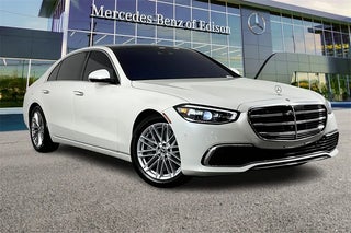 2021 Mercedes-Benz S-Class with Designo Diamond White Exterior