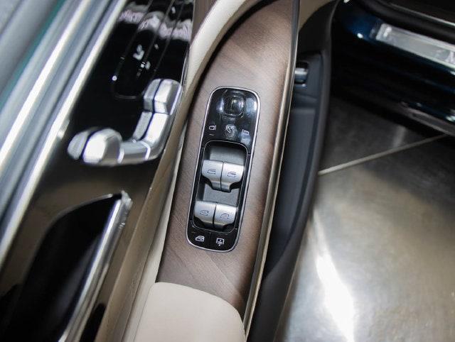 2027 Mercedes-Benz S-class - $140,677