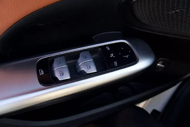 2025 Mercedes-Benz C-Class - $36,998