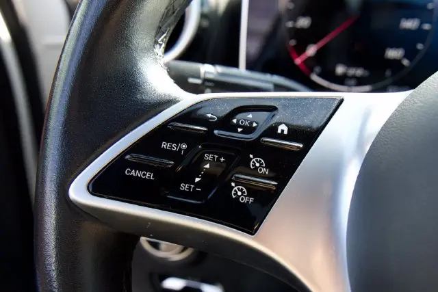 2025 Mercedes-Benz C-Class - $36,998