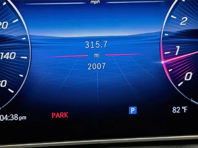 2025 Mercedes-Benz C-Class - $37,912