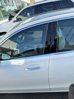 2023 C-Class Thumbnail 9