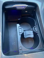 2023 C-Class Thumbnail 25