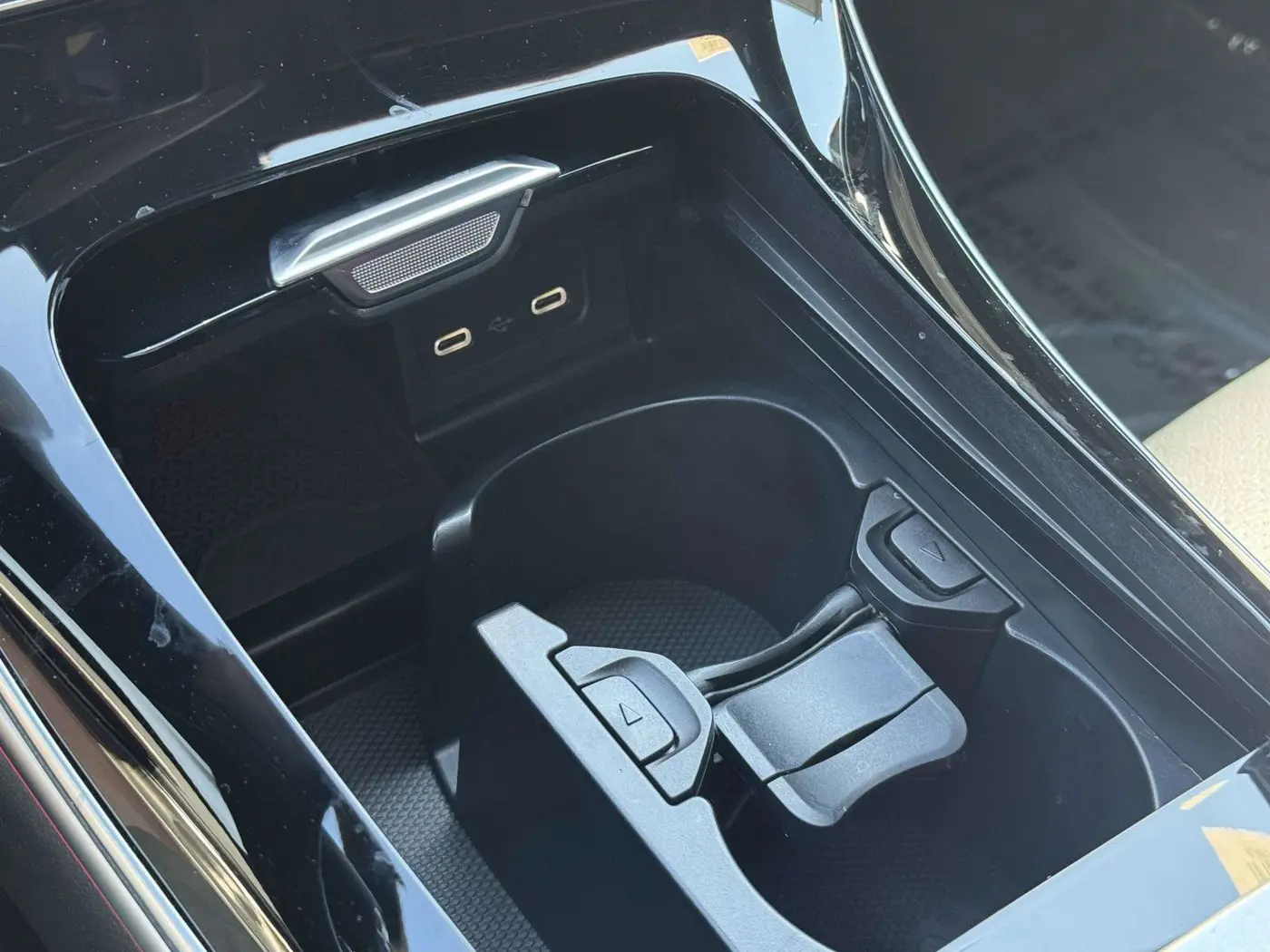 2025 Mercedes-Benz C-Class - $48,324