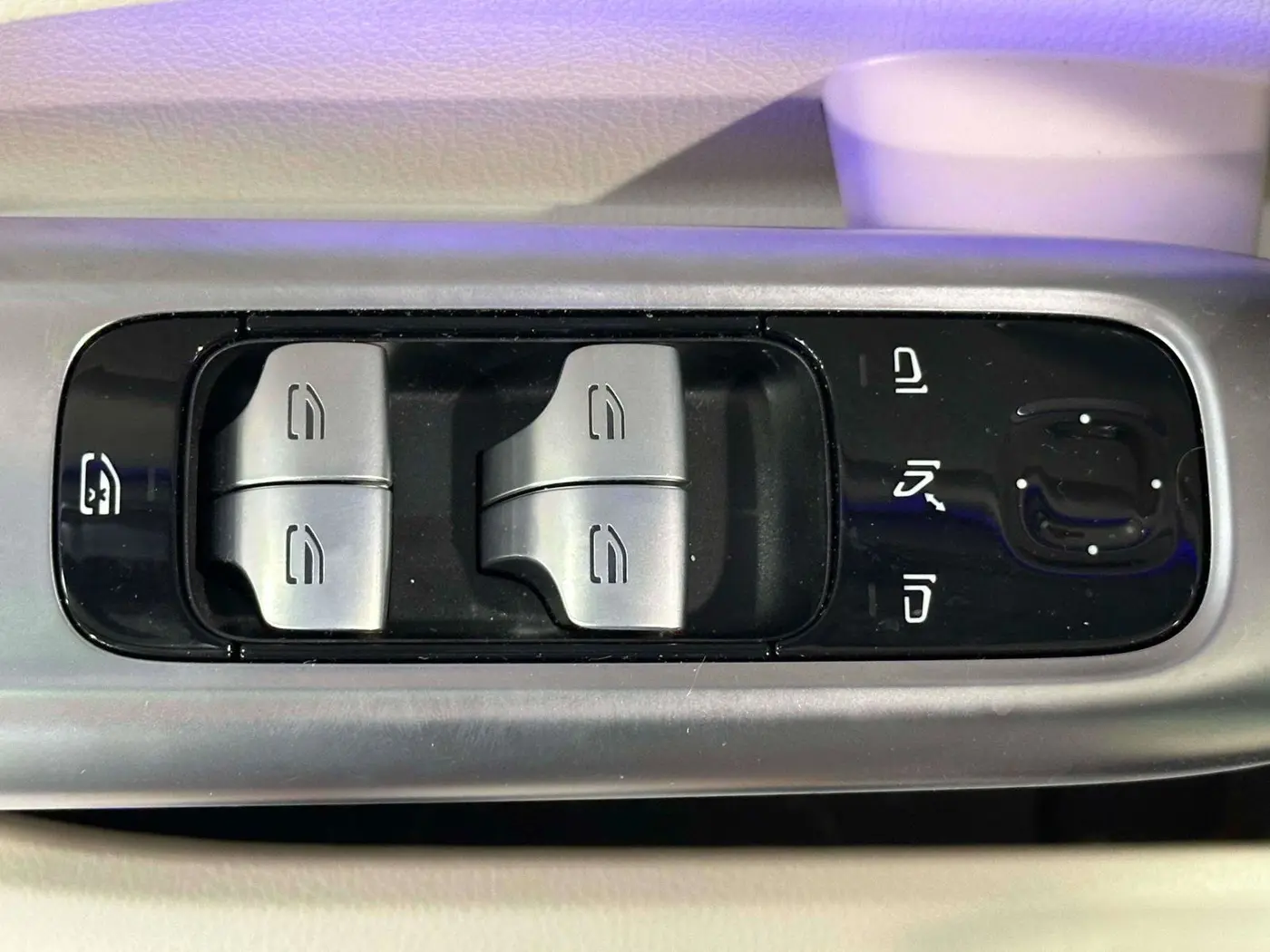 2025 Mercedes-Benz C-Class - $48,324