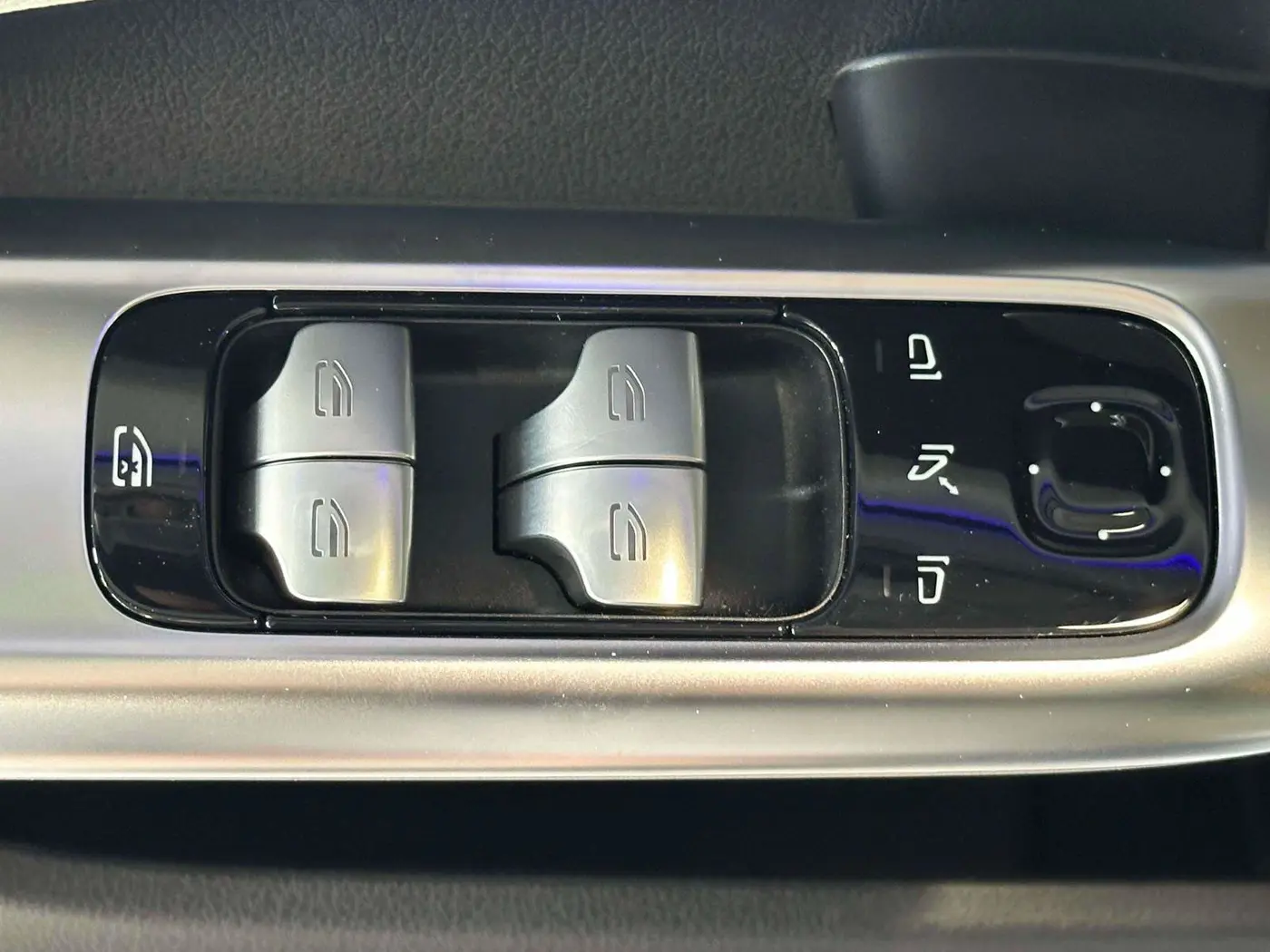 2025 Mercedes-Benz C-Class - $53,324