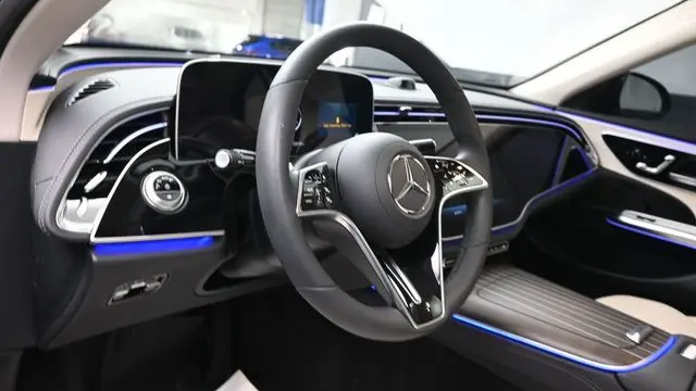 2025 Mercedes-Benz E-Class E 350 4MATIC