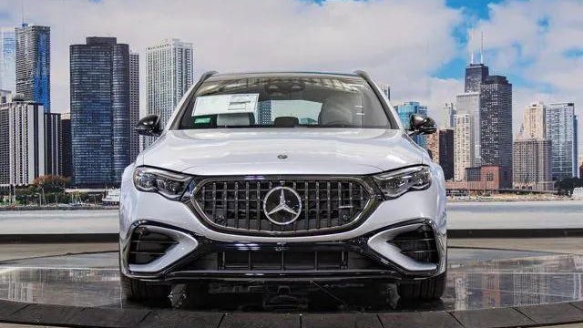 2026 Mercedes-Benz E-Class AMG E 53 HYBRID