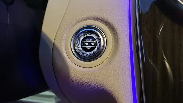 2021 Mercedes-Benz C-Class C 300
