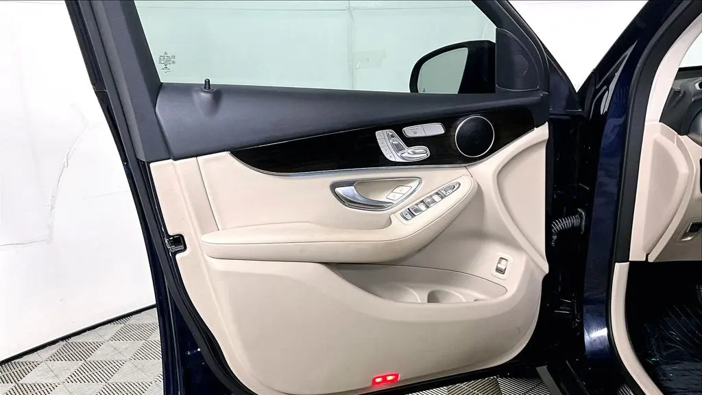 2022 Mercedes-Benz GLC GLC 300