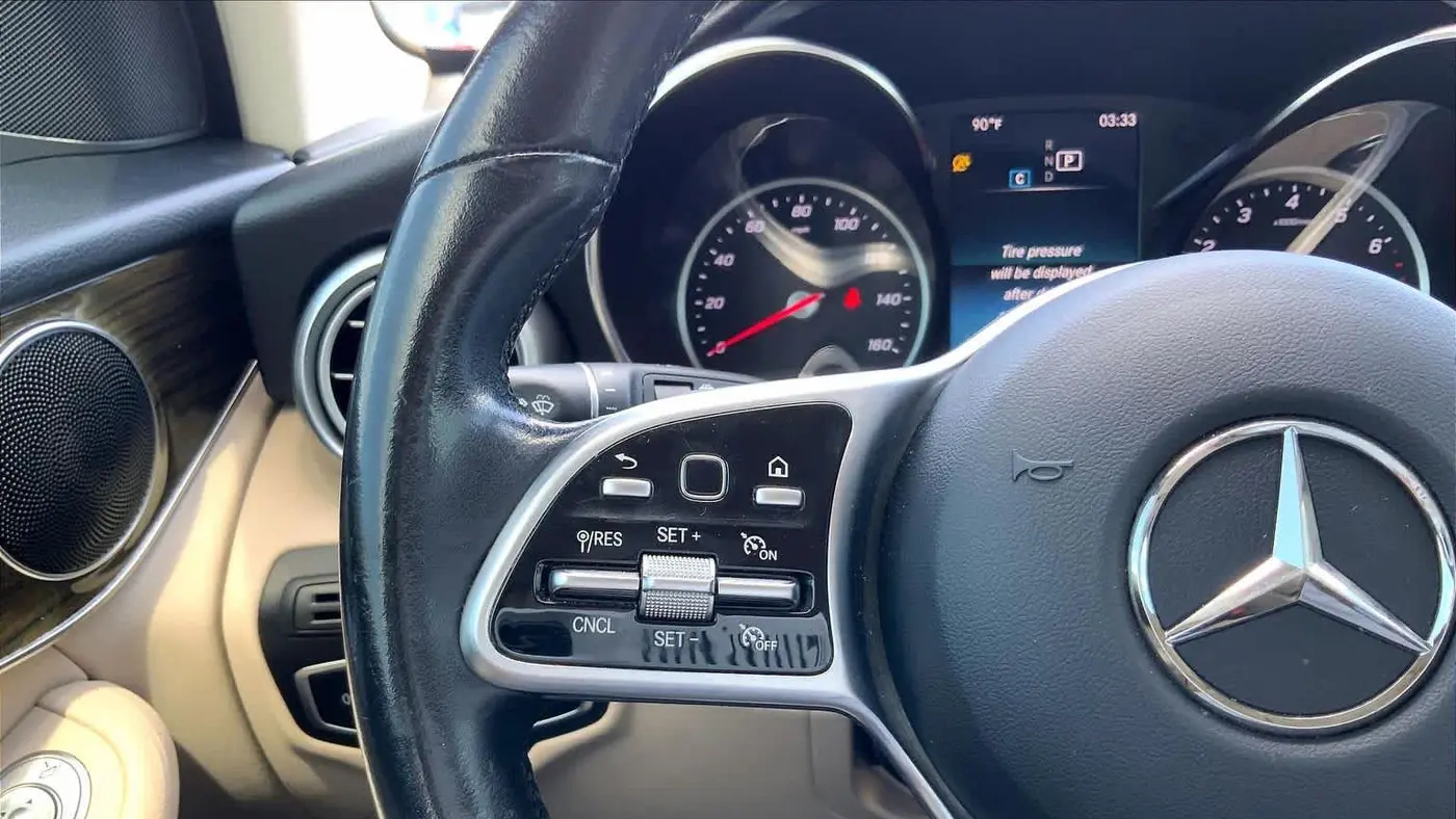 2021 Mercedes-Benz GLC GLC 300
