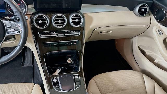 2021 Mercedes-Benz GLC GLC 300