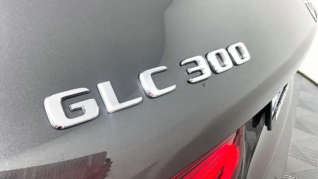 2021 Mercedes-Benz GLC GLC 300