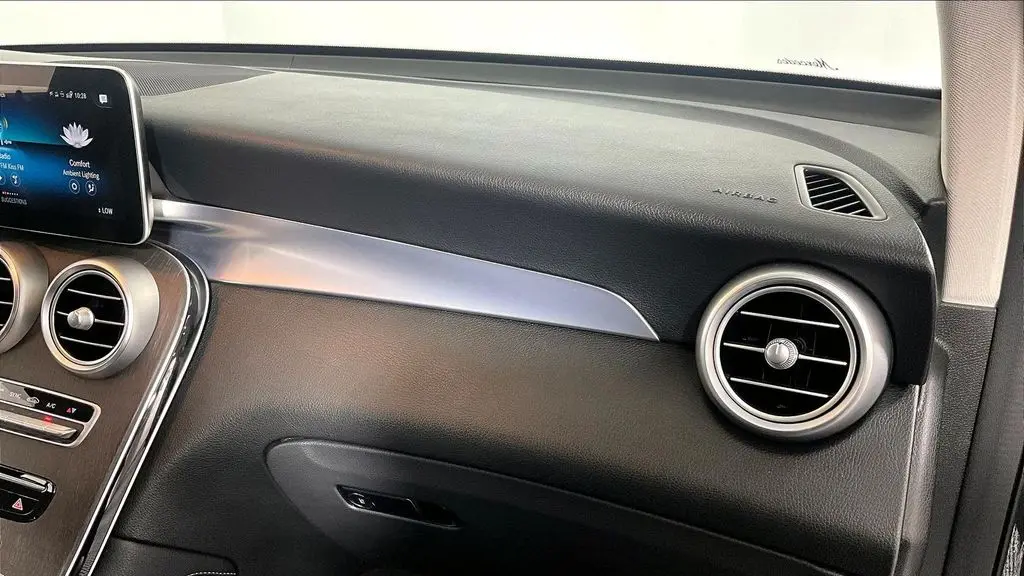 2021 Mercedes-Benz GLC GLC 300
