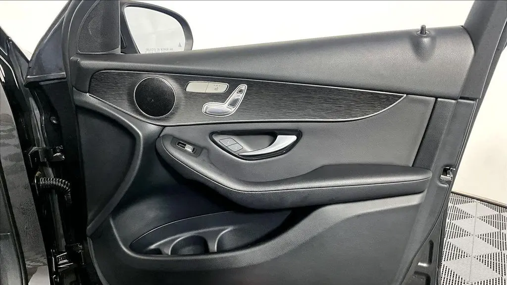 2021 Mercedes-Benz GLC GLC 300
