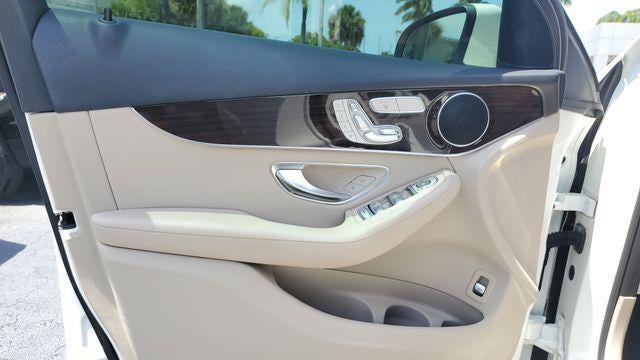 2021 Mercedes-Benz GLC GLC 300