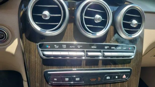 2020 Mercedes-Benz GLC GLC 300