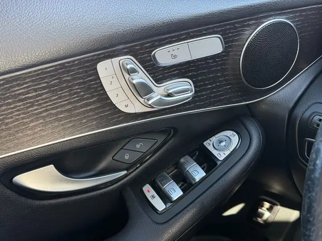 2021 Mercedes-Benz C-Class - $19,374