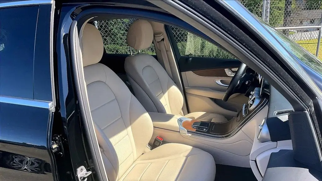 2022 Mercedes-Benz GLC GLC 300 4MATIC